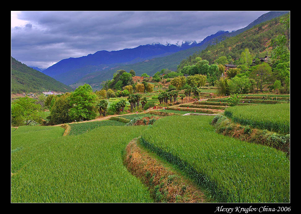 China. Lijiang. По дорогам Лицзяня-2 Китай Ян Цзы Лицзянь