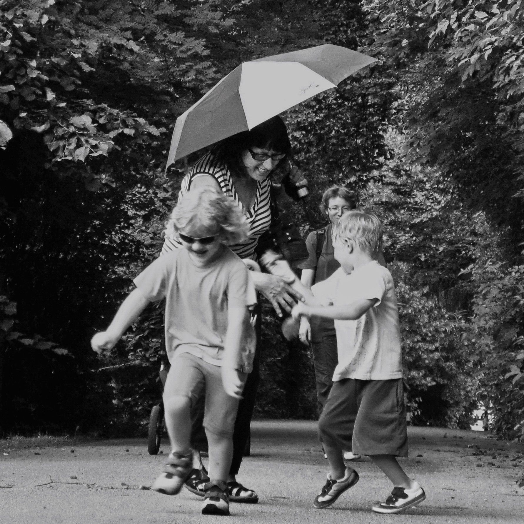 Mary Poppins is alive! 