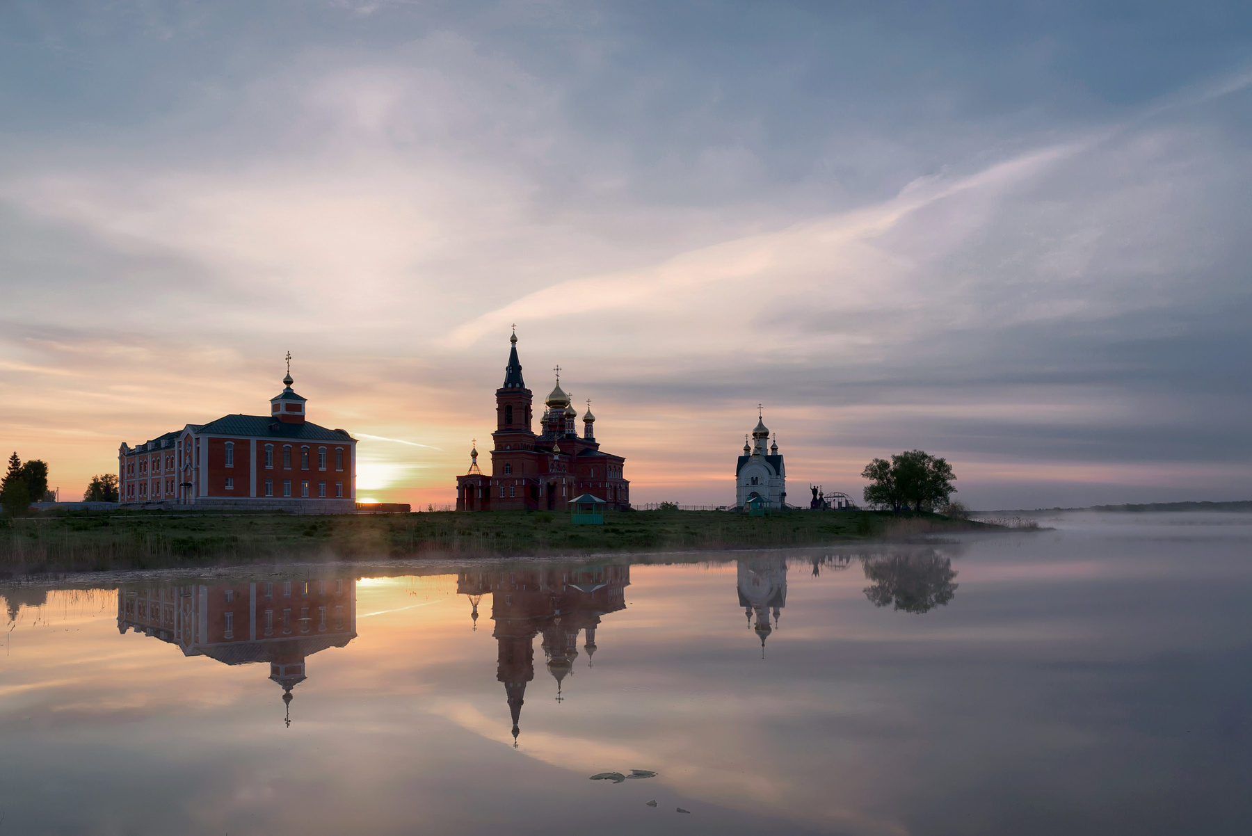Свято-Никольский монастырь. монастырь рассвет озеро май