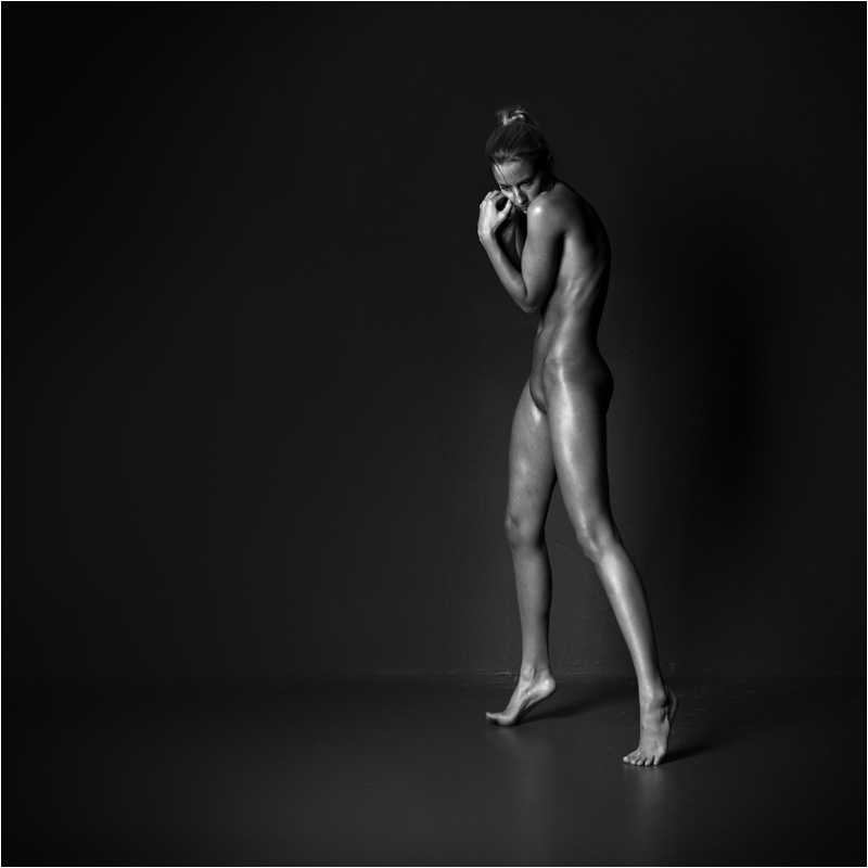 stone nude sculpture bw woman