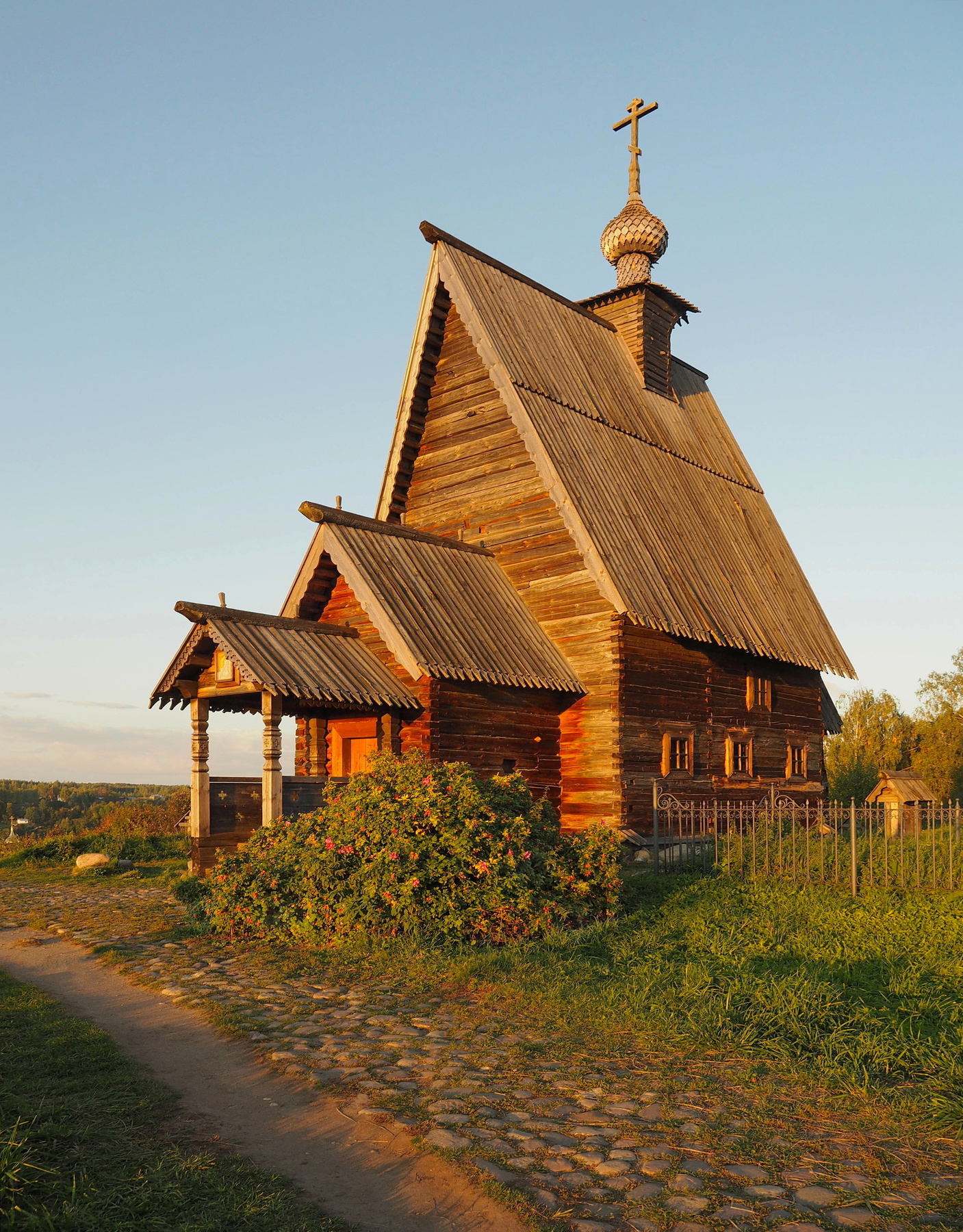 Церковь Воскресения в Плёсе 