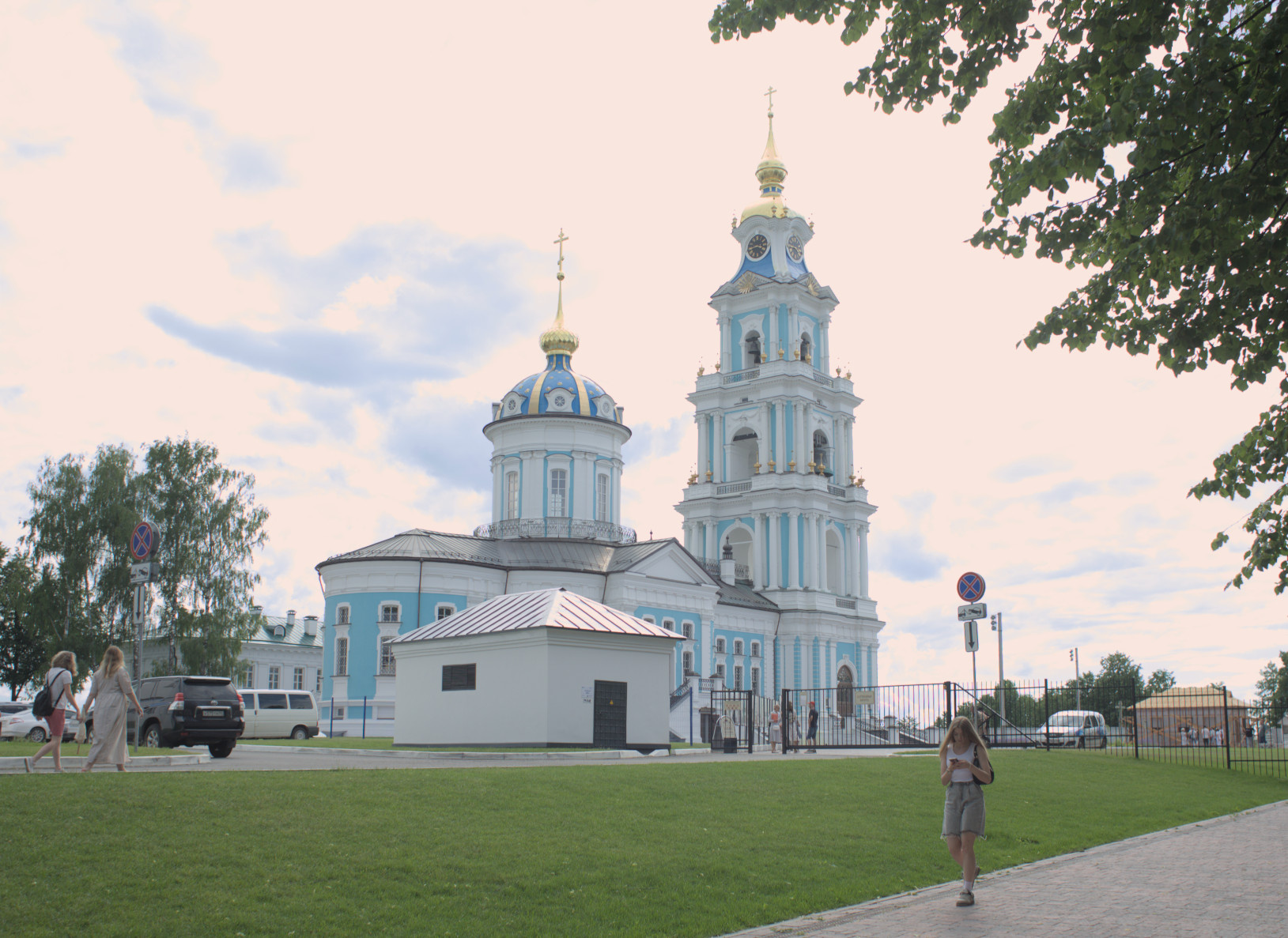 Богоявленский собор колокольня церковь засвет