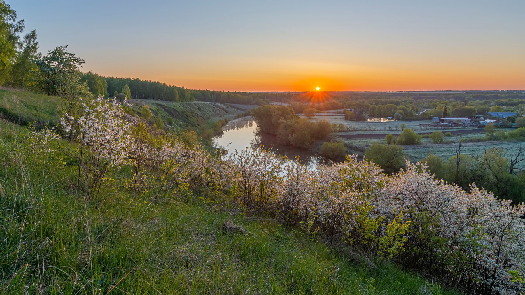 майский восход пейзаж восход река село