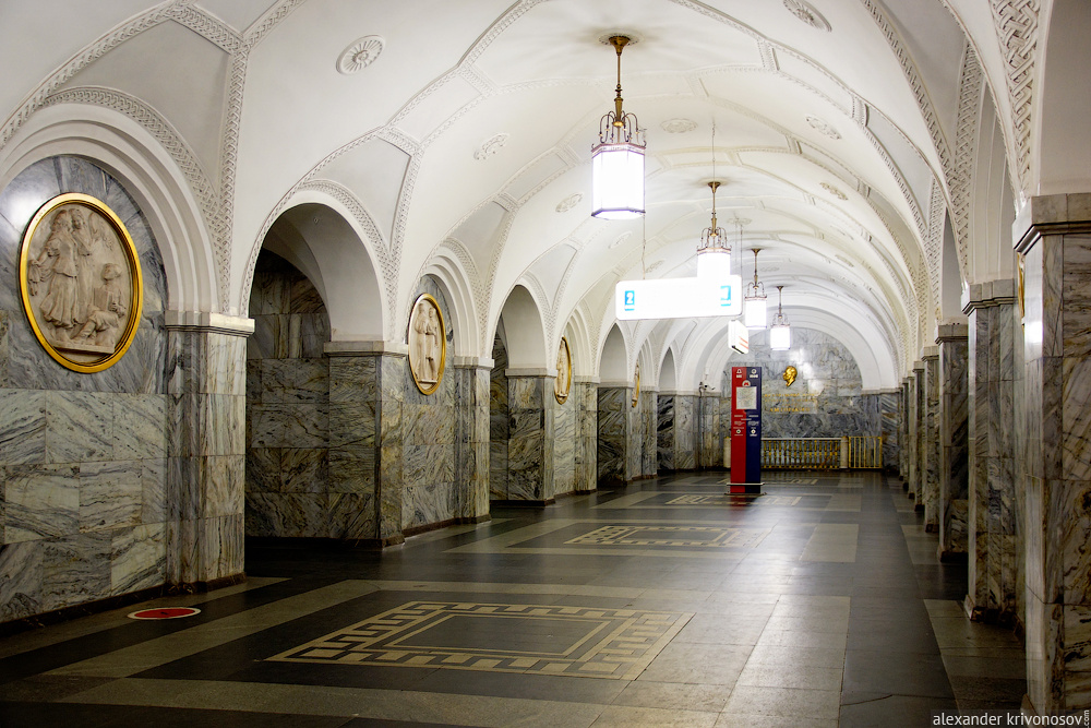 Метро без людей - 2 метро парк культуры
