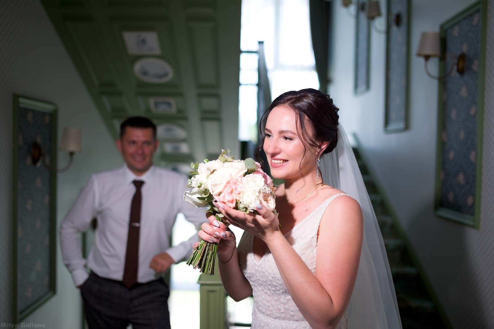 Последние волнительные минуты перед регистрацией.... mityagaliano wedding love bride groom beautifulbride smile weddingdress weddingphoto weddingphotographer happiness weddingideasbrides свадьба любовь жених невеста счастье свадебныйфотограф фотографбелгород фотографмосква фотографкурск фотографпитер