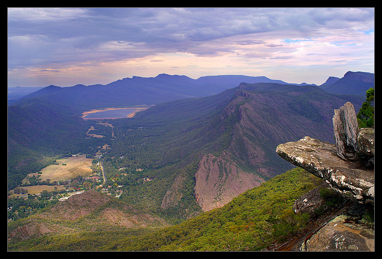 The Grampians  (Австралийская серия) горы ущелье австралия gampians