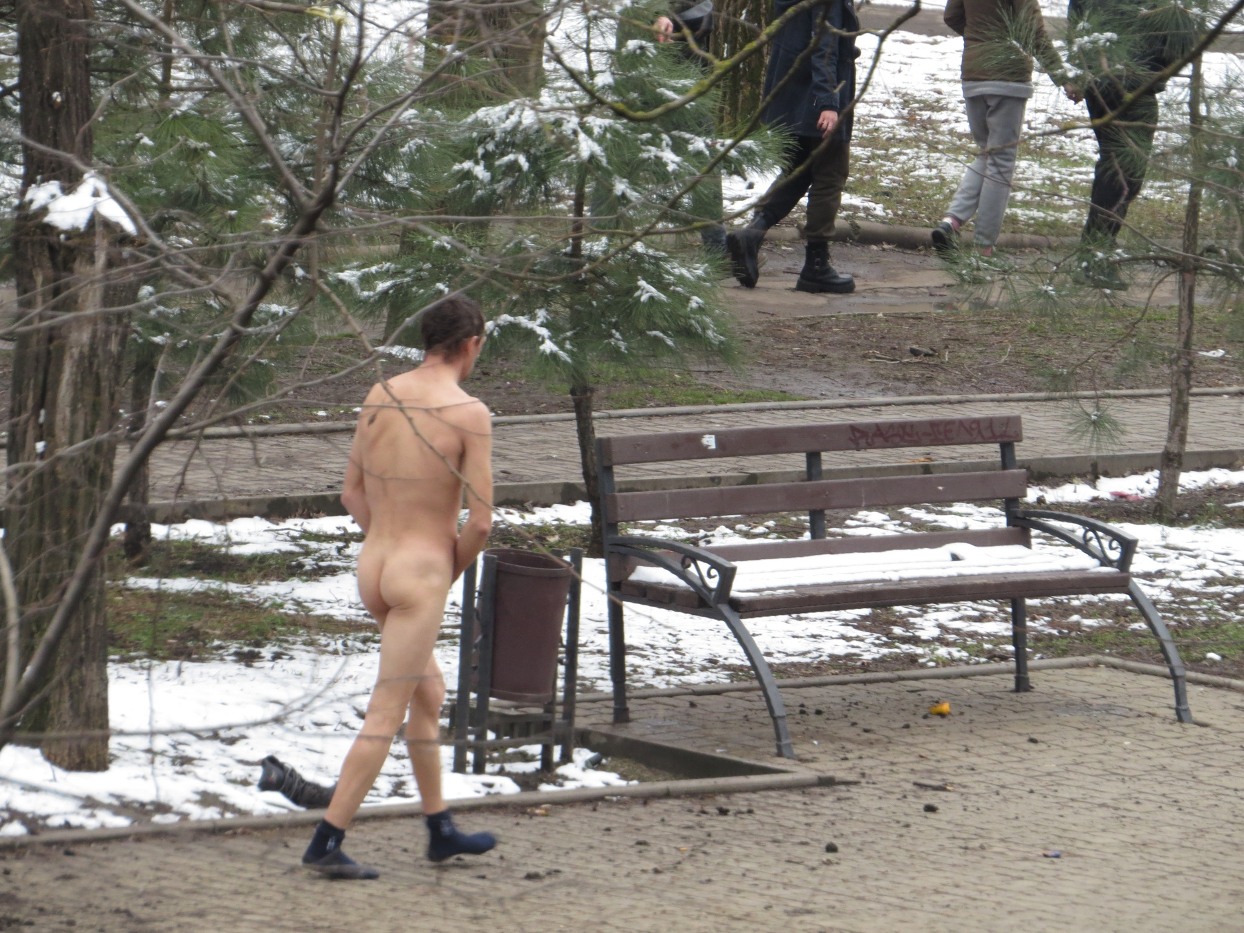 Март22. Мариуполь.  раздетый 