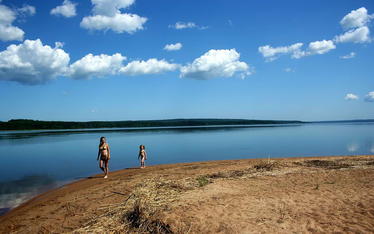 босиком вокруг Земли вода, отражение, берег, небо