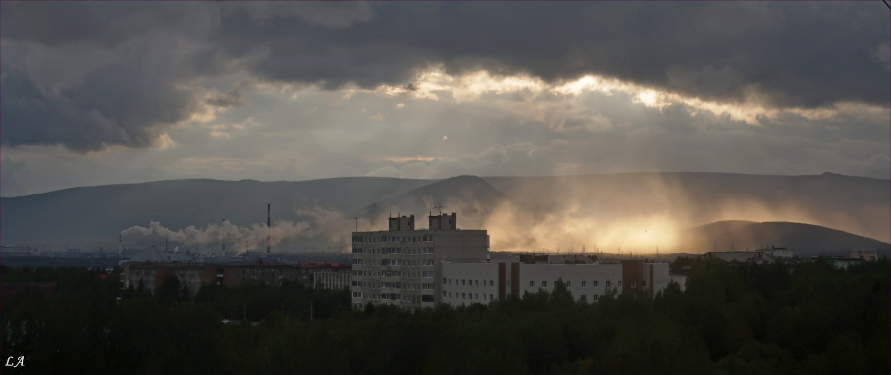 Сияние сентябрьского вечера фототренер Александр Мамакин Творческий Союз Снежный Лев Lihgra Advenyture Фото Светланы Мамакиной Путешествие Фотосайт Север Заполярье Кольский полуостров Мурманская область Мончегорск осень сентябрь закат