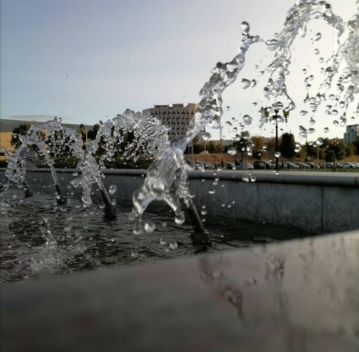 Фонтан Вода фонтан капли