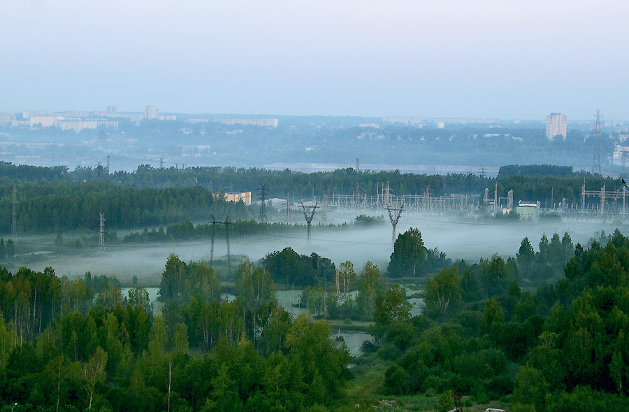 Утренний туман в городе Пермь 
