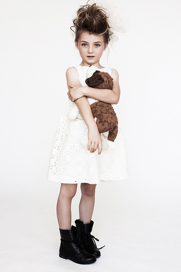 Audrey Stephenson and her doggie Audrey Stephenson and her doggie Children's commercial photographer Vika Pobeda www.vikapobeda.com