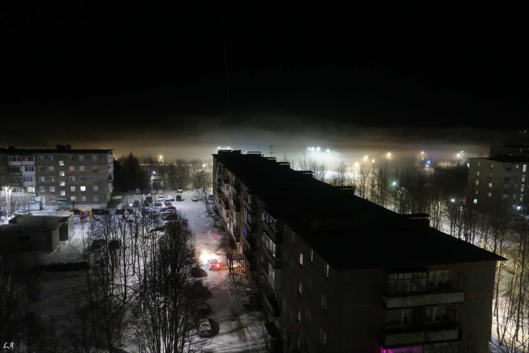 Туманность Имандры фототренер Александр Мамакин Творческий Союз Снежный Лев Lihgra Advenyture Фото Светланы Мамакиной Путешествие Фотосайт Россия Север Заполярье Кольский полуостров Мурманская область Мончегорск Имандра туман туманность зима декабрь ночь вид из окна