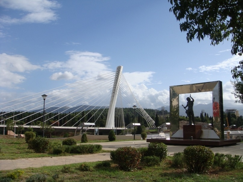 Podgorica-monument of Vladimir Visotskiy-2 