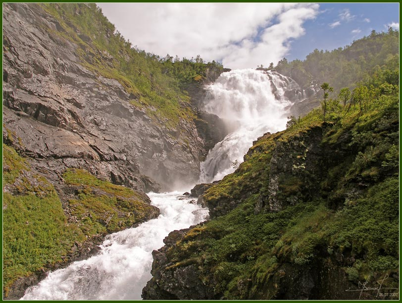 Водяной грохот. Kjosfossen. Норвегия Norway Norge Kjosfossen Кьусфоссен Фломсбана Flamsbana