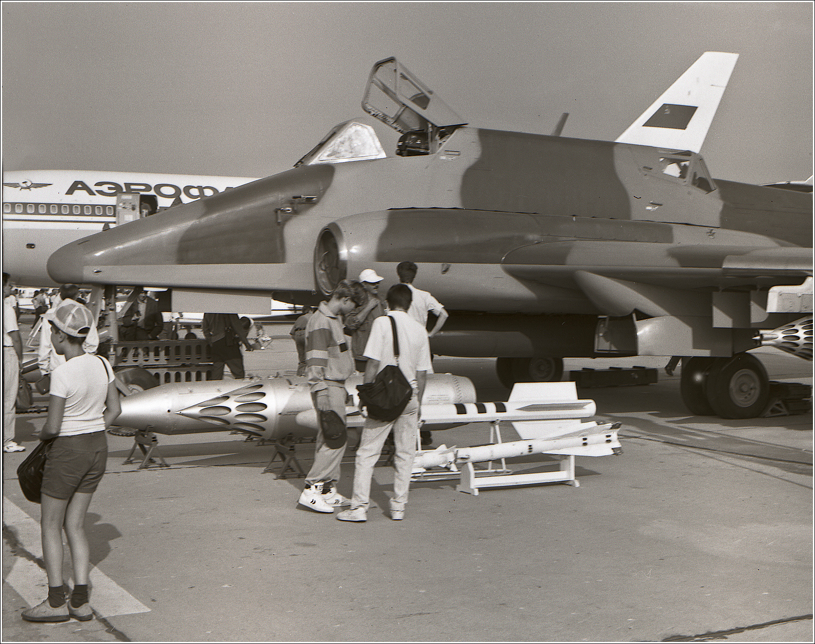 Ил-102 Ил-102 авиация самолет стоянка Жуковский 1992