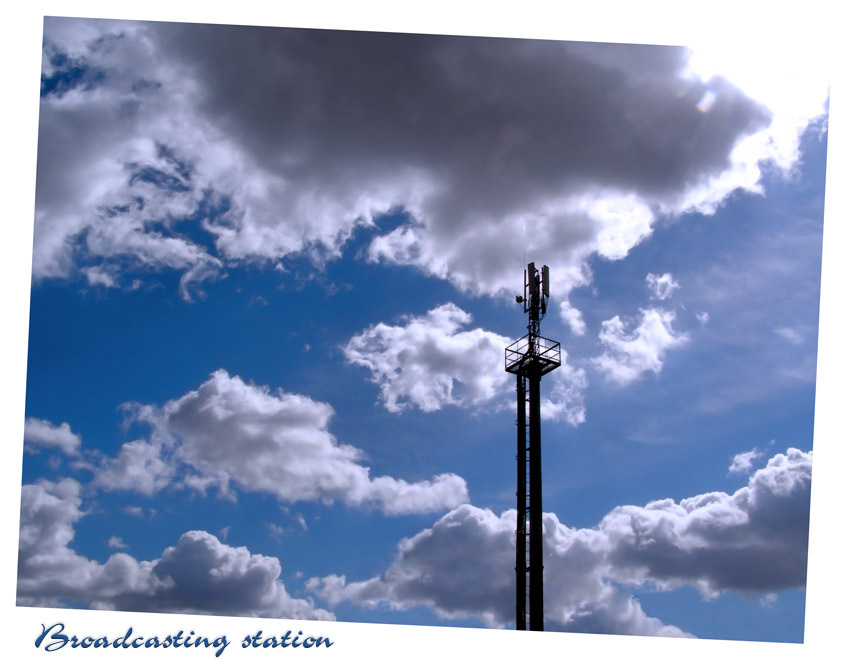 Broadcasting station радиостанция станция вещания облака