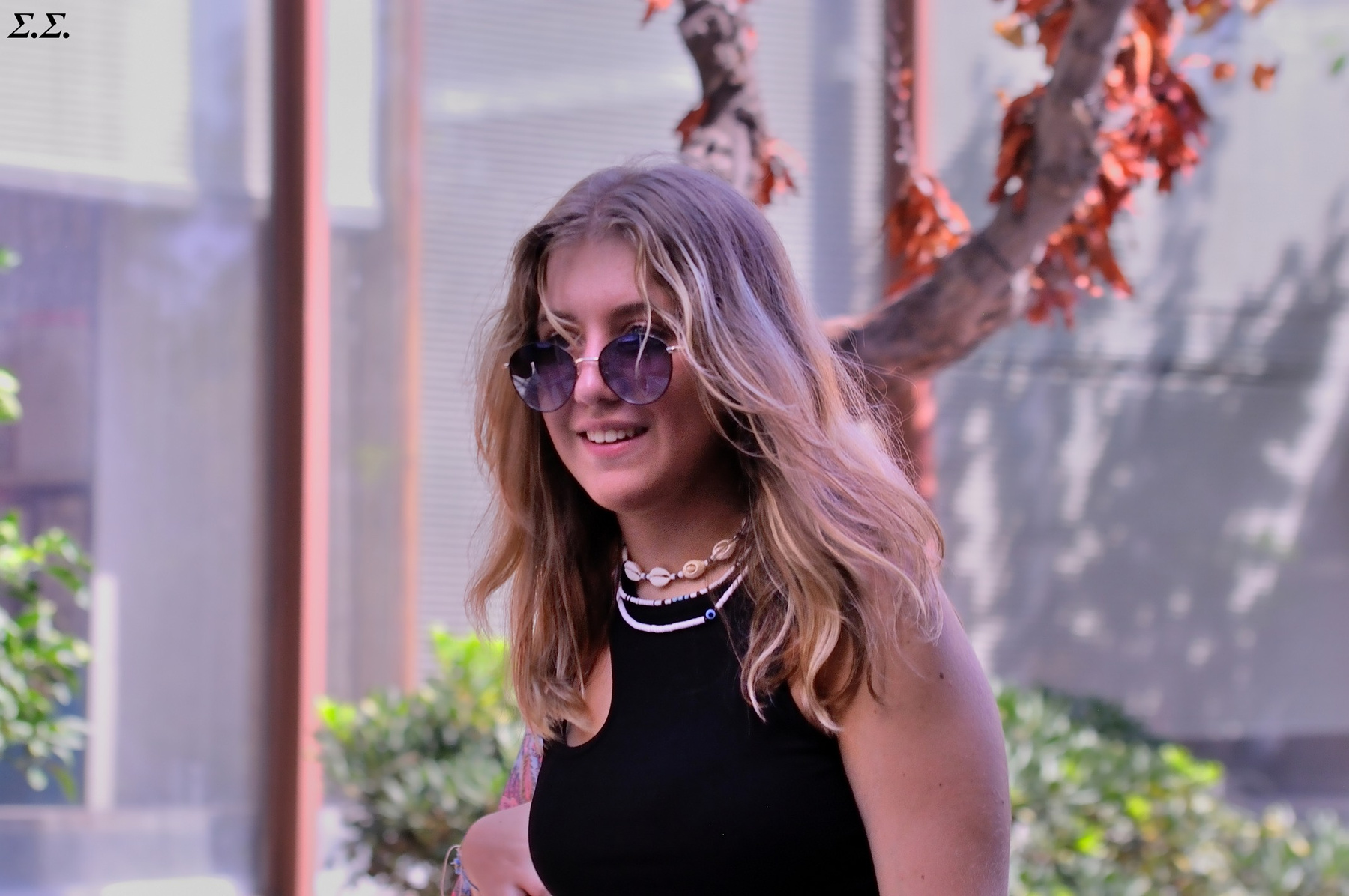 HAPPY BLONDE 