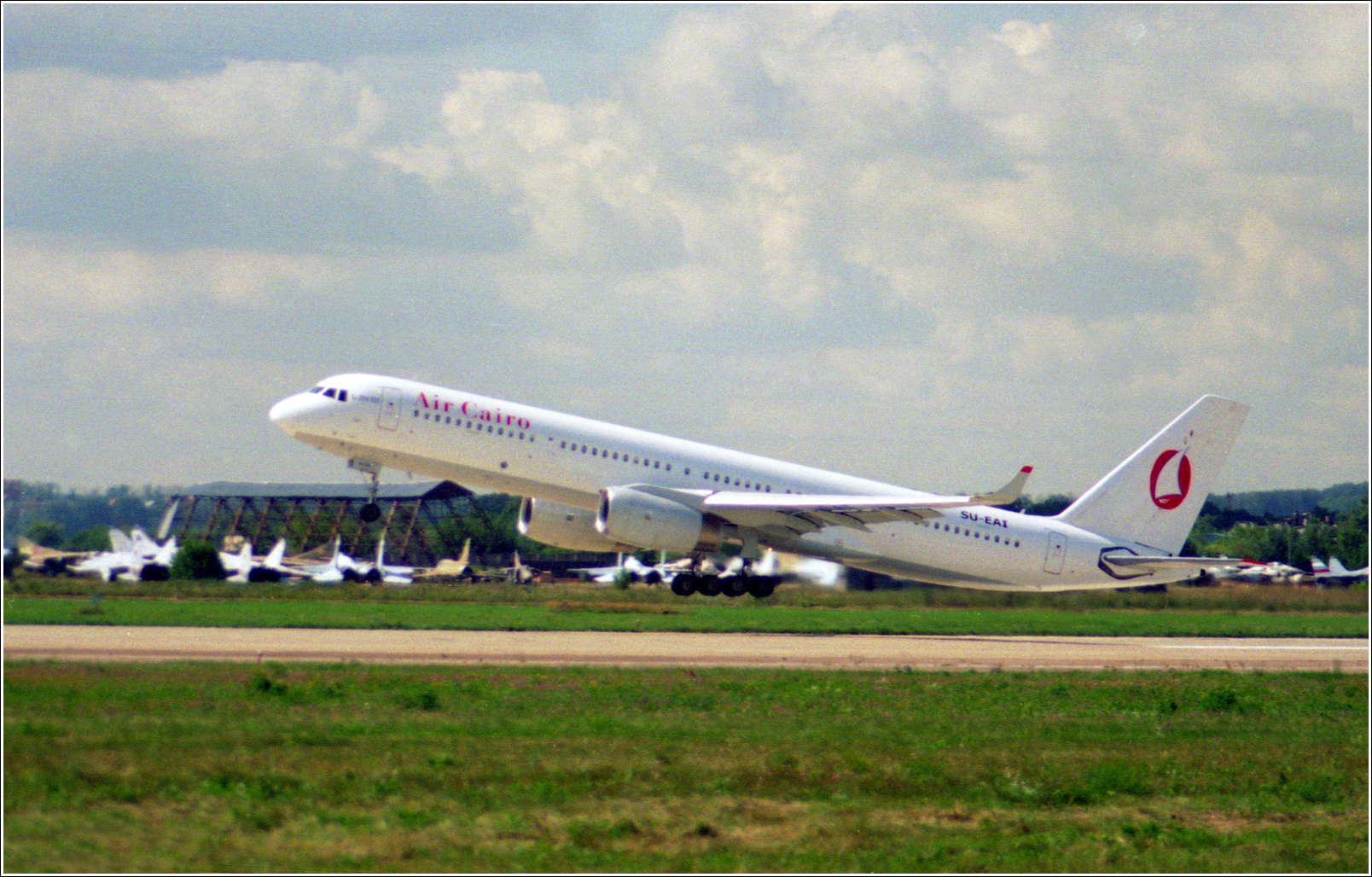 Ту-204 (2001 г) Ту-204 авиация самолет полет взлет Жуковский 2001