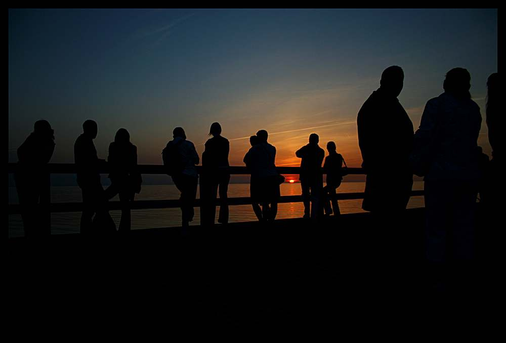 ...funclub of the sun... Palanga, zakat, mol, sun, solnce