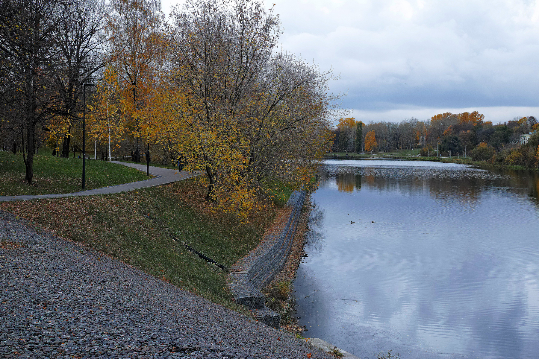 Люблинский пруд город Москва пруд Люблинский