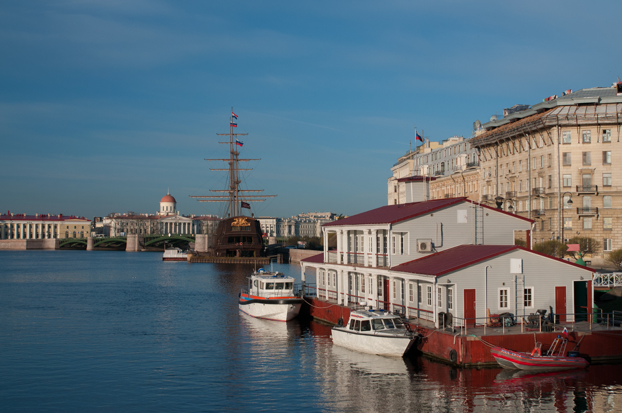 Crisp Light (2) Petersburg