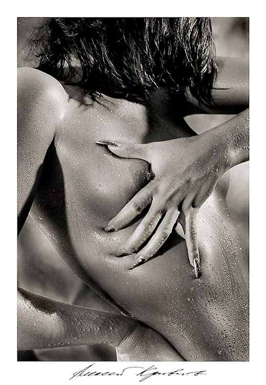 Bronze. Victim. passion