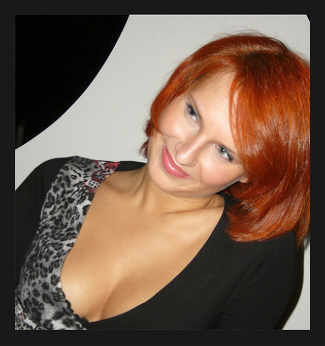 IRISKA девушка улыбка