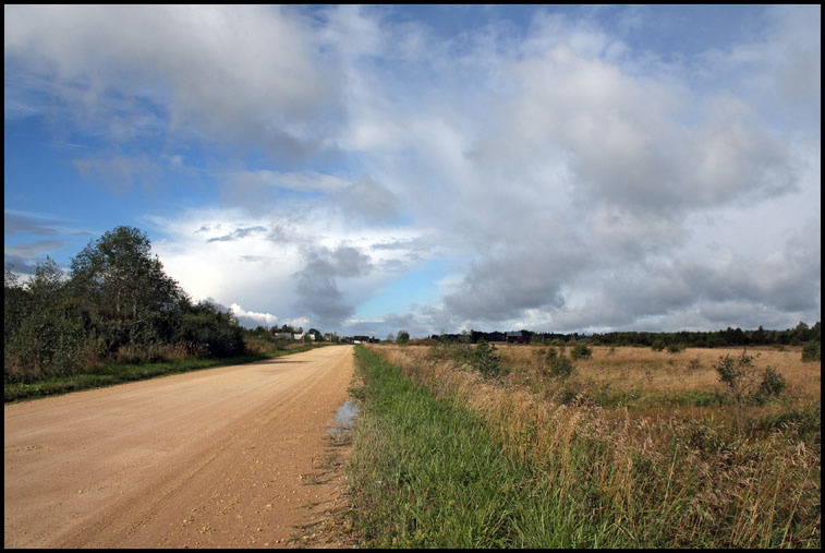 Rural landscape. деревня солнце небо дорога