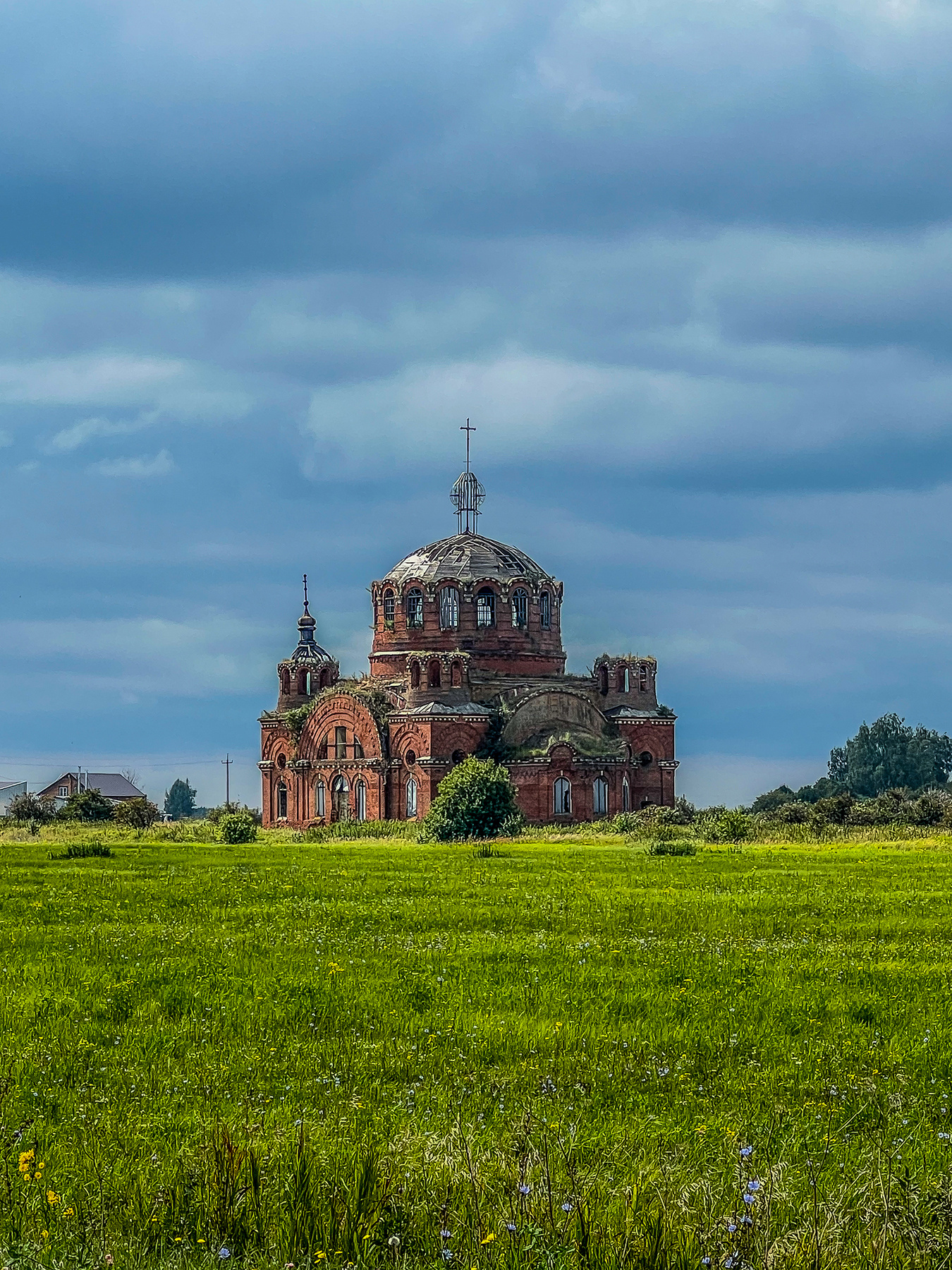 Руины давних лет 