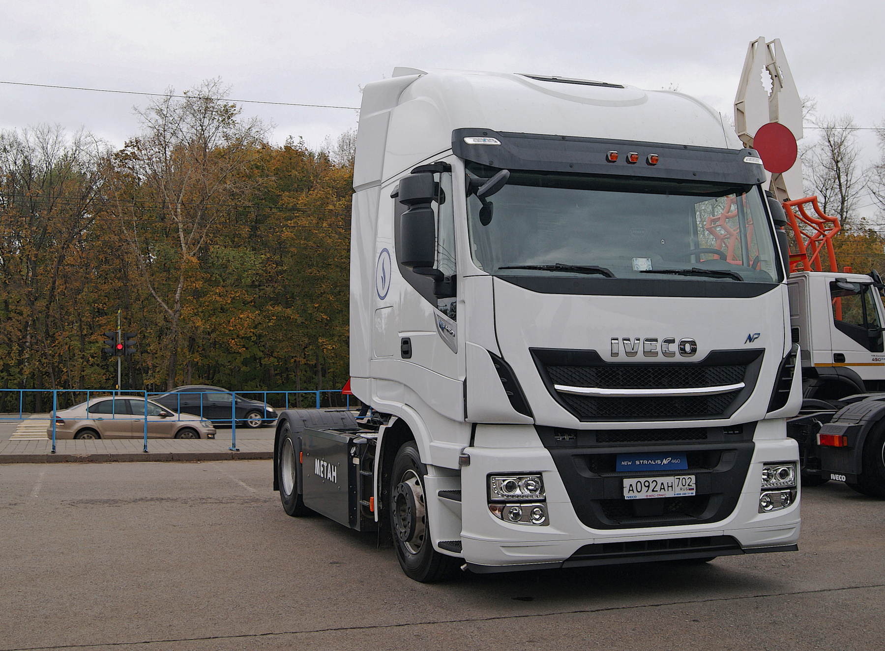 IVECO Авто тягач большегруз