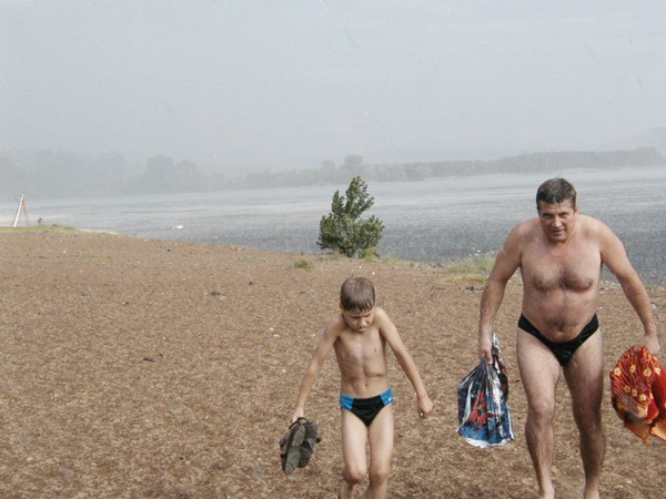 Зябко (Летний снег) град, тольятти, море, люди