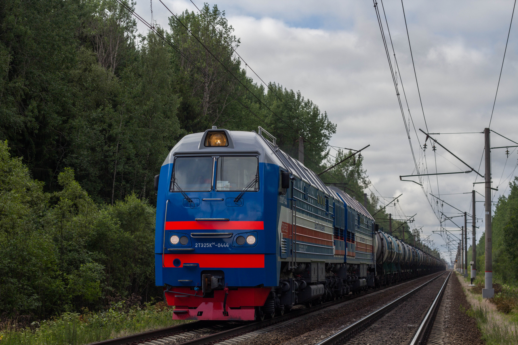 Тепловоз 2ТЭ25КМ - 0444 
