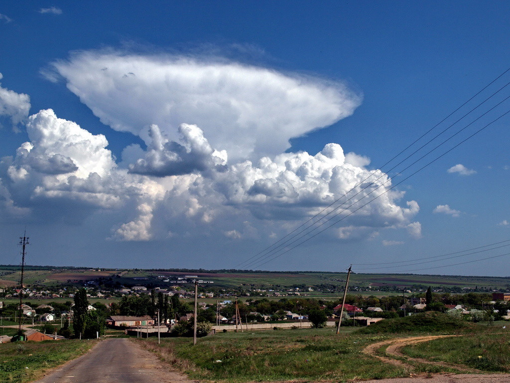 Молот и наковальня пейзаж, ивановка, облака