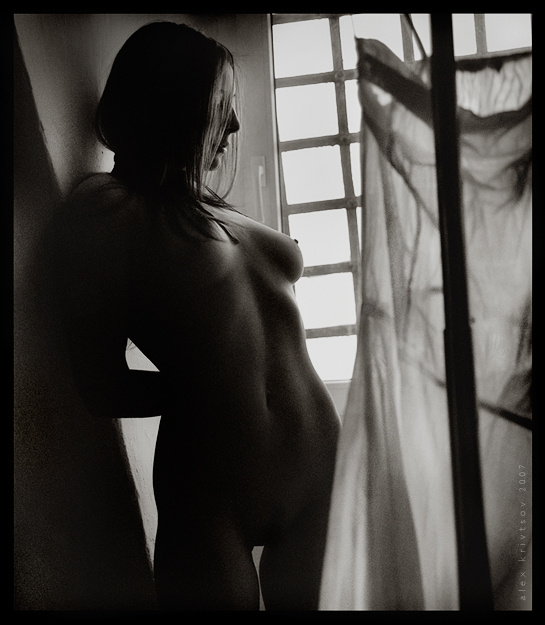 Некуда... nude