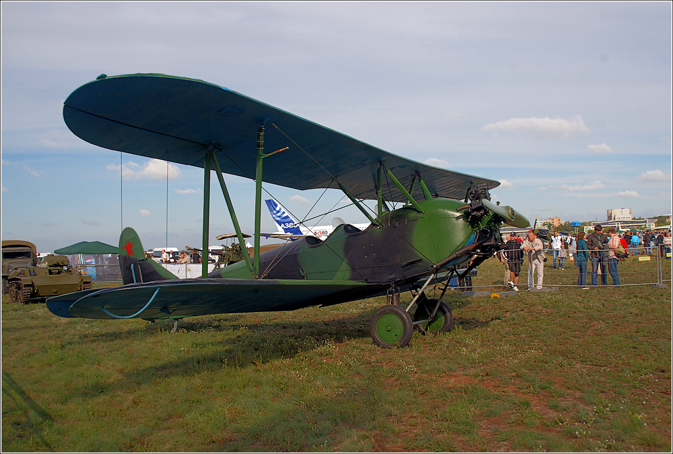 По-2 По-2 авиация самолет стоянка Жуковский МАКС-2011