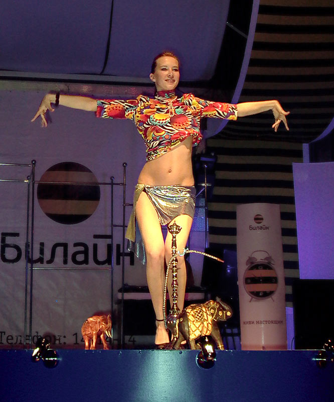 Фэшн-шоу фэшн фэшн-шоу подиум fasion fashion-show модель