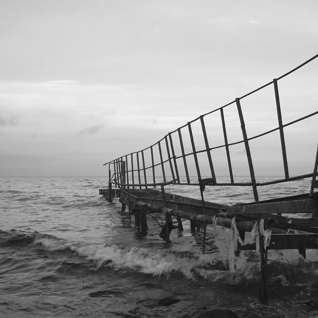 Вдаль ... море мосток