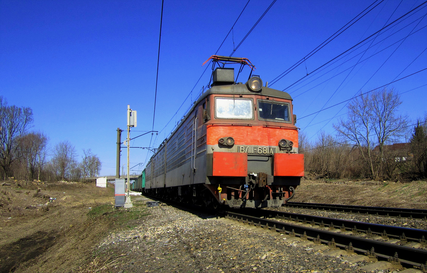 ВЛ11 - 681А ВЛ11 электровоз весна железная дорога