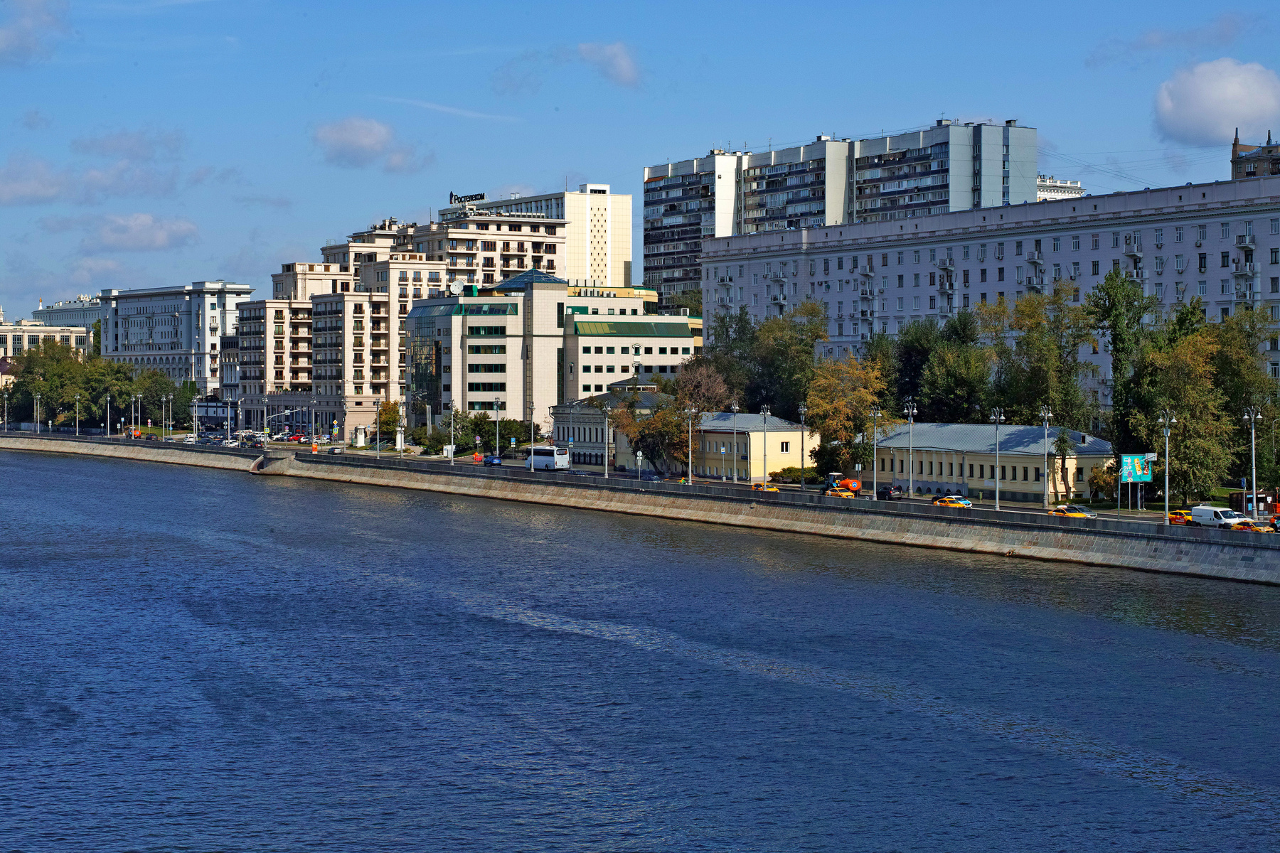 Гончарная набережная город Москва река набережная Гончарная