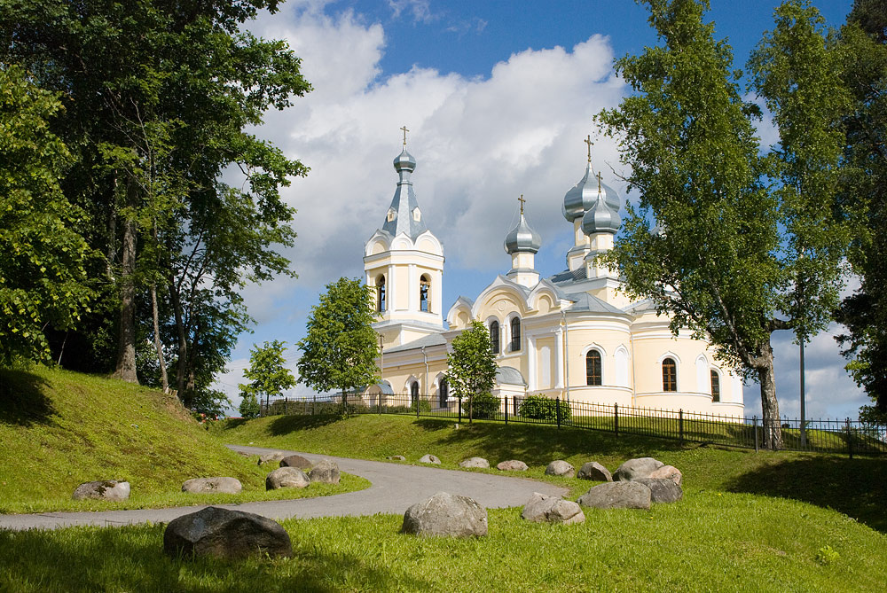 храм покрова божьей матери п. Сологубовка, Ленинградская обл.
