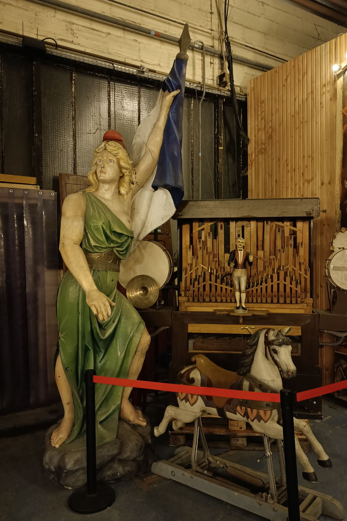 Марианна Ренн Бретань Rennes ярмарка Марианна революция