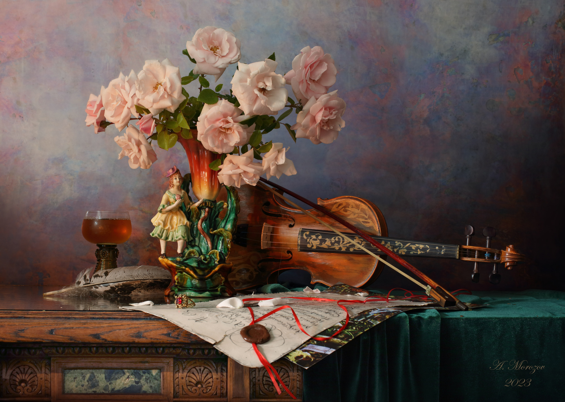 Натюрморт со скрипкой и розами🌺🎻🎨 цветы розы букет скрипка музыка девушка ваза