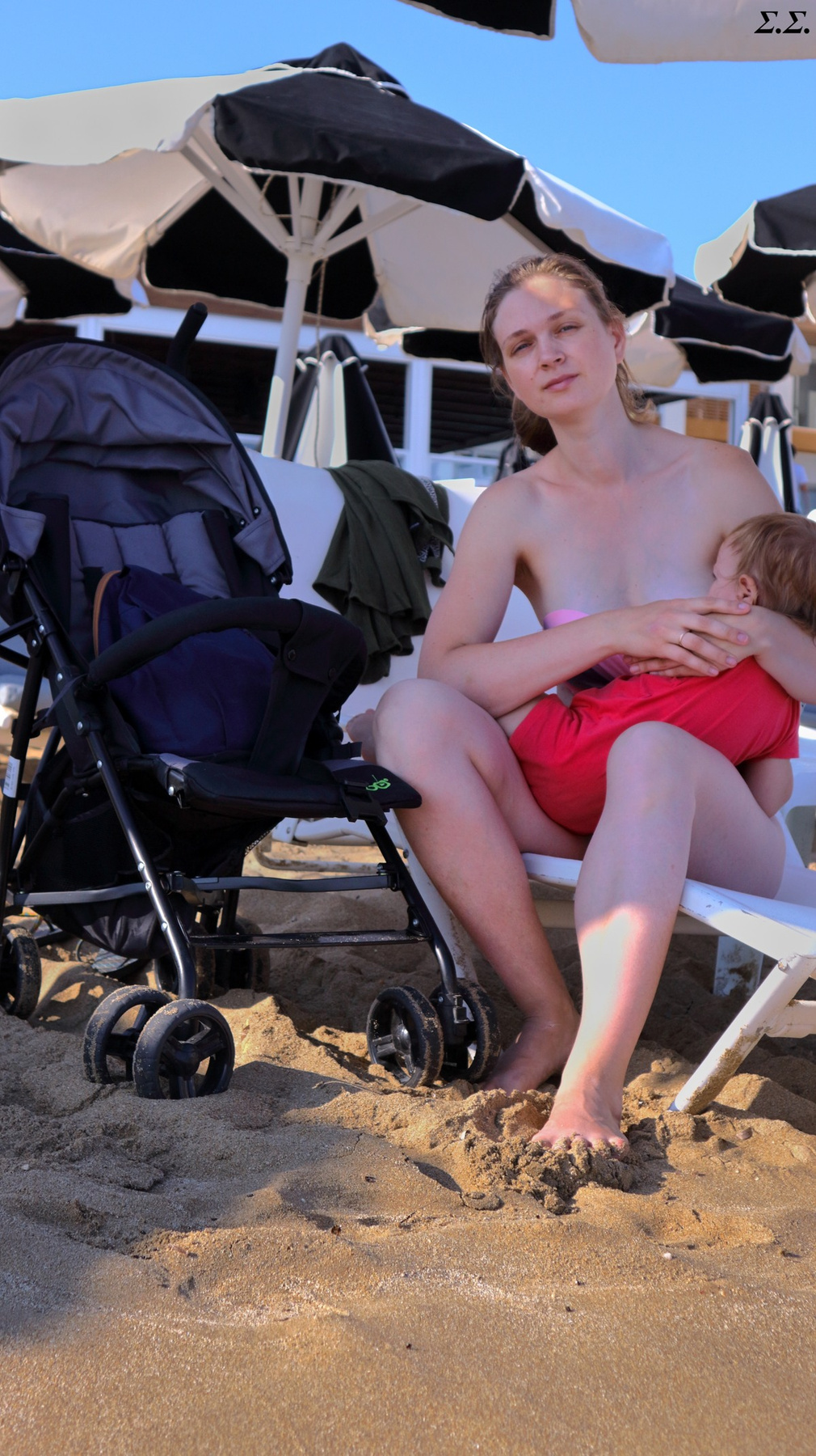 MOTHERHOODBLISS BY THE BEACH 