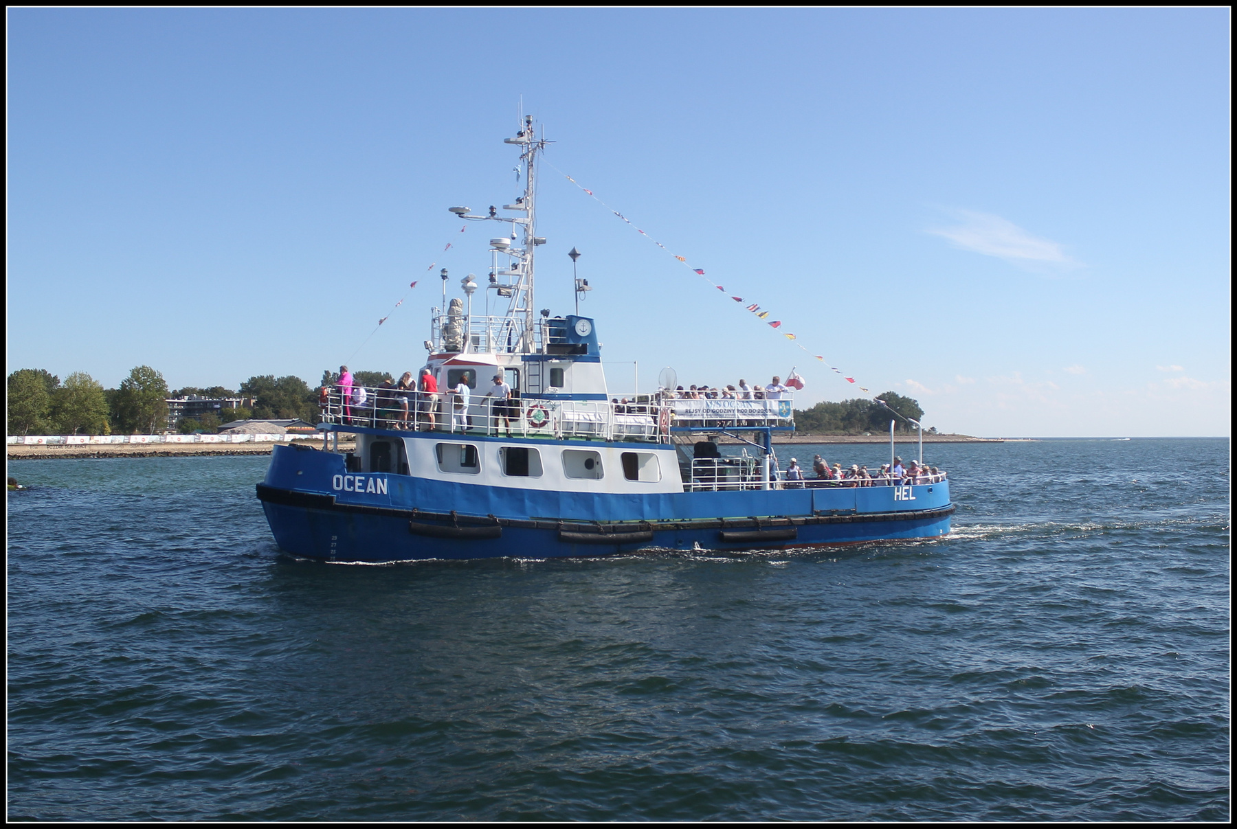 Круизный лайнер на полуостров Хель на Балтийском море 