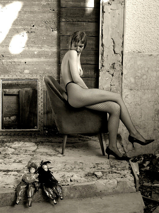 Life is Theatre of Tragedy... 