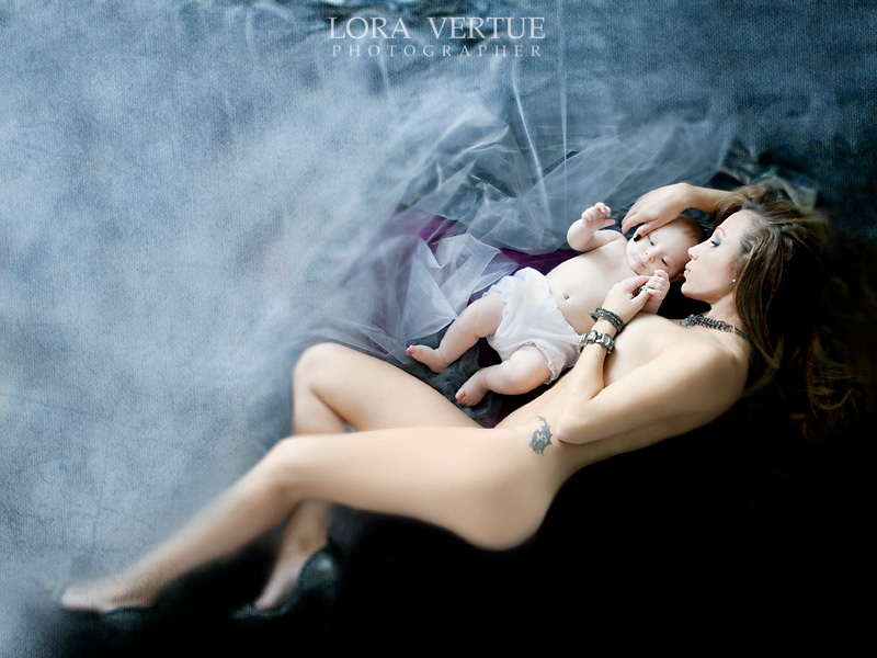 Rock-a-bye Baby motherhood, family portrait, maternity 