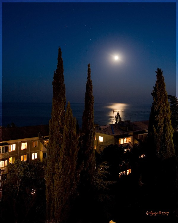 Ночь в Алупке 