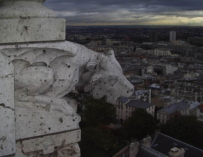Ghost busters to be continued.... Париж Sacre Coeur