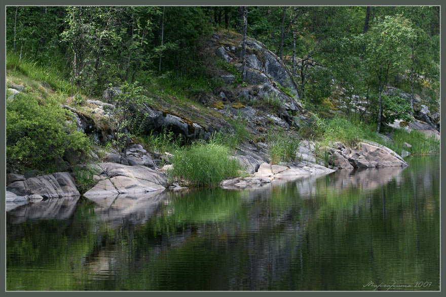 *** Река,камни